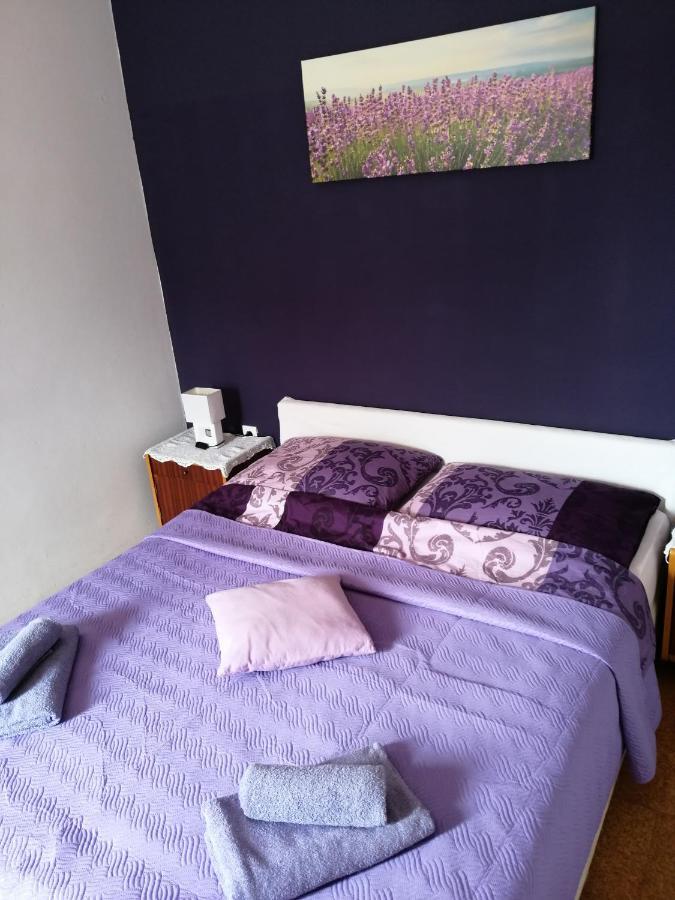 Apartmani Milka Pakoštane エクステリア 写真