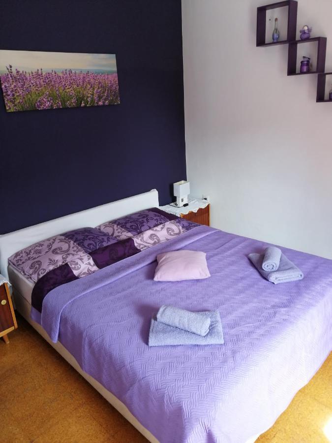 Apartmani Milka Pakoštane エクステリア 写真