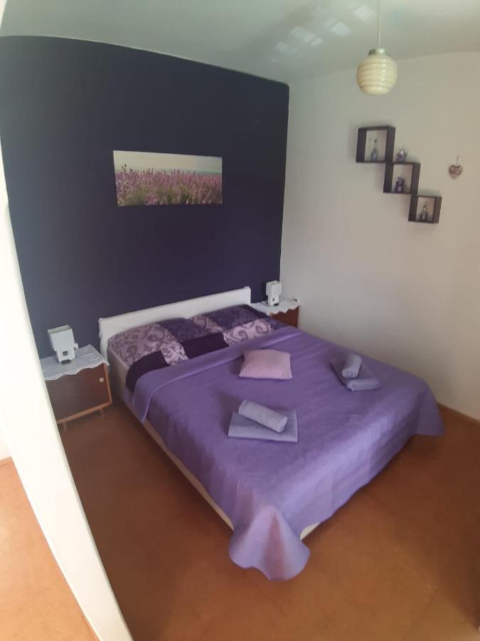 Apartmani Milka Pakoštane エクステリア 写真